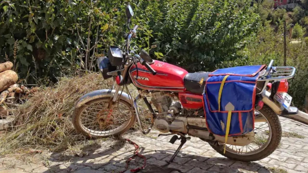 भारत में फ्लॉप पर पाकिस्तान में सुपरहिट! इन 5 बाइक्स का पड़ोसी देश में है जबरदस्त जलवा; देखें क्यों नहीं बदल रही वहां की पसंद